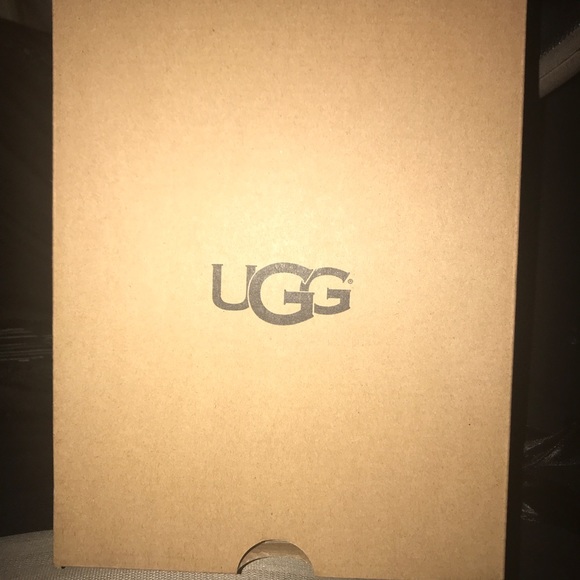 ugg obie waterproof